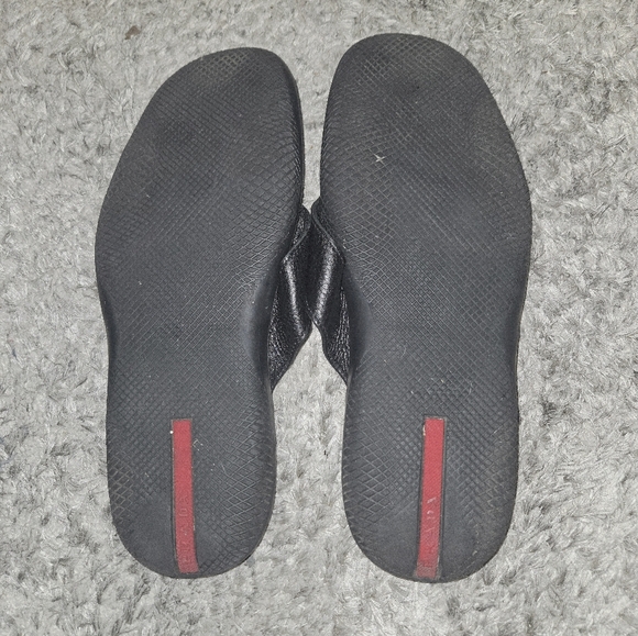 Vintage Prada Men's Black Leather Flip Flops - Picture 4 of 5